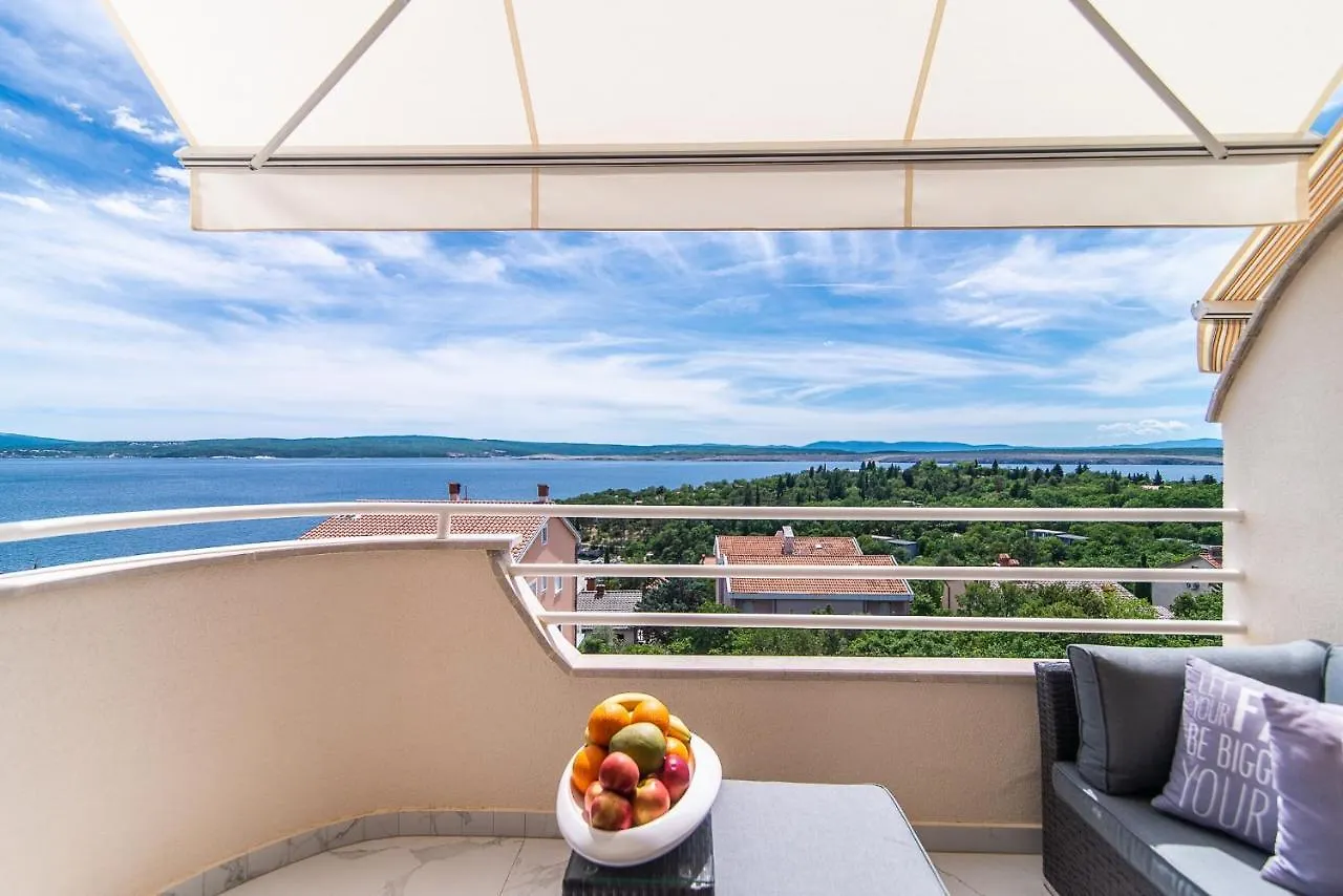 Luxury Apartment Queens Dramalj