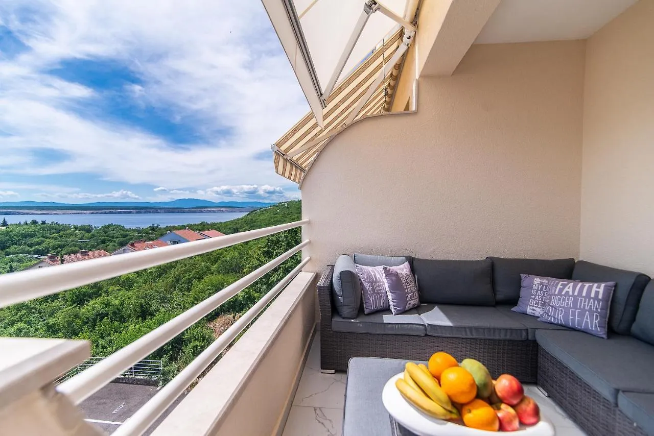 Luxury Apartment Queens Dramalj